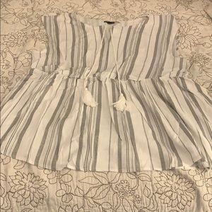 Torrid White & Grey Stripe Woven Dolman Peplum Top